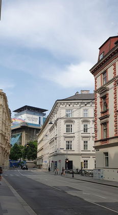 Bestlage mitten im Sechsten: hochwertig sanierte Altbauwohnung, direkt vom Eigentümer Bestlage mitten im Sechsten: hochwertig sanierte Altbauwohnung, direkt vom Eigentümer
