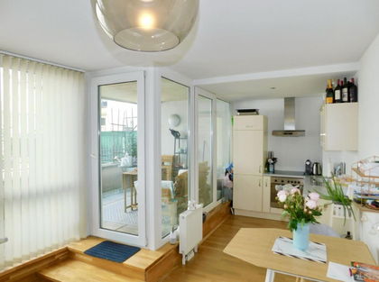 Wohnung mit Terrasse Wohnung mit Terrasse