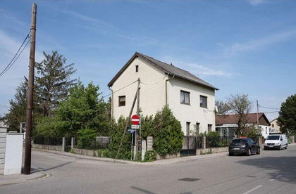 Renovierungsbedürftig Einfamilienhaus auf Eigengrund Renovierungsbedürftig Einfamilienhaus auf Eigengrund