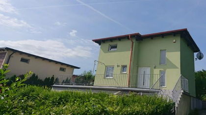 Ein-/Zweifamilienhaus mit Einliegerwohnung | Work & Living | Garten | Pool Ein-/Zweifamilienhaus mit Einliegerwohnung | Work & Living | Garten | Pool