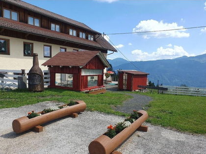 Haus mit viel Potential in Alleinlage auf 1110 hm Haus mit viel Potential in Alleinlage auf 1110 hm