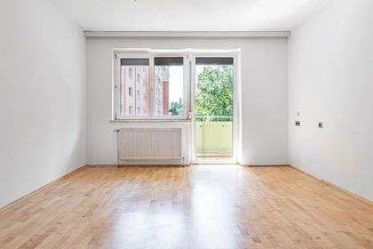 Seltene Gelegenheit! Eigentumswohnung mit Loggia - wenige Schritte von der JKU entfernt Seltene Gelegenheit! Eigentumswohnung mit Loggia - wenige Schritte von der JKU entfernt