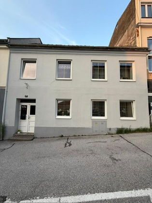 Süßes, keines Häuschen zu verkaufen