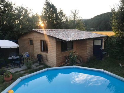 Winterfestes Tiny House mit großem Pool auf Pachtgrund in Hainfeld zu vergeben. Winterfestes Tiny House mit großem Pool auf Pachtgrund in Hainfeld zu vergeben.