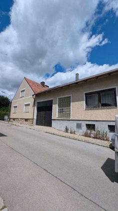 PRIVAT! 2 seperate Häuser mit Hof uns Garten PRIVAT! 2 seperate Häuser mit Hof uns Garten