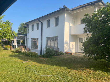 Doppelhaushälfte Süd/Ost-Seite, mit Doppelgarage, parkähnlichem Garten, sehr gute Lage Doppelhaushälfte Süd/Ost-Seite, mit Doppelgarage, parkähnlichem Garten, sehr gute Lage