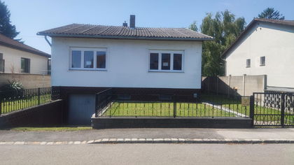 Privatverkauf Einfamilienhaus mit überdachtem Pool im Garten und Familiensauna im Keller Privatverkauf Einfamilienhaus mit überdachtem Pool im Garten und Familiensauna im Keller