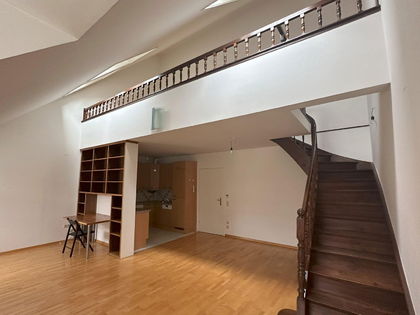 Charmante Maisonette - Wohnung im top-sanierten Metternichhof im Zentrum von  Baden