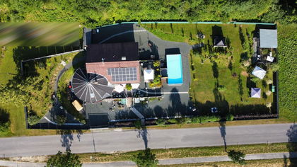 Einfamilienhaus mit Photovoltaik, neue Wärmepumpe und  Heizungsanlage, Pool