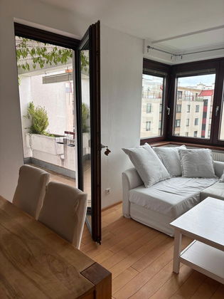 Helle 4-Zimmer-Wohnung mit Balkon direkt an der Alten Donau