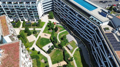 3 Zimmer Wohnung 94m2 + Loggia und Tiefgaragen parkplatz 3 Zimmer Wohnung 94m2 + Loggia und Tiefgaragen parkplatz