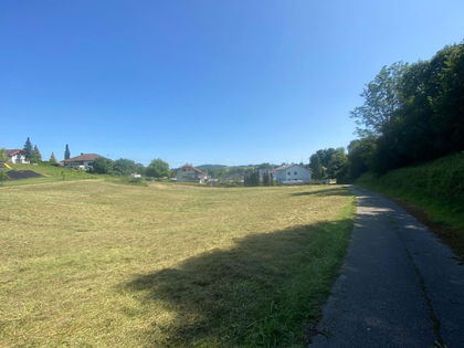 SONNIGES WOHNAMBIENTE IN WALDRANDLAGE!