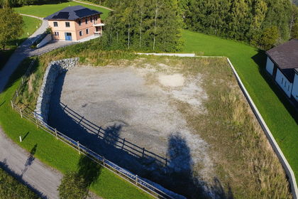 großes Bauland - am Berg mit top Anbindung A2 - kein Markler