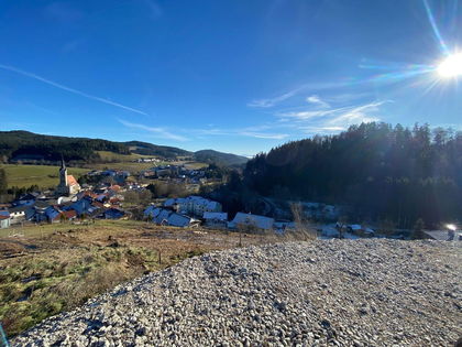 TRAUMHAFTER AUSBLICK IN SCHÖNER RUHELAGE!