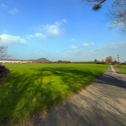 Liegenschaft mit Haus in Gumpoldskirchen – Ortsrandlage mit perfekter Anbindung & großem Potenzial Liegenschaft mit Haus in Gumpoldskirchen – Ortsrandlage mit perfekter Anbindung & großem Potenzial